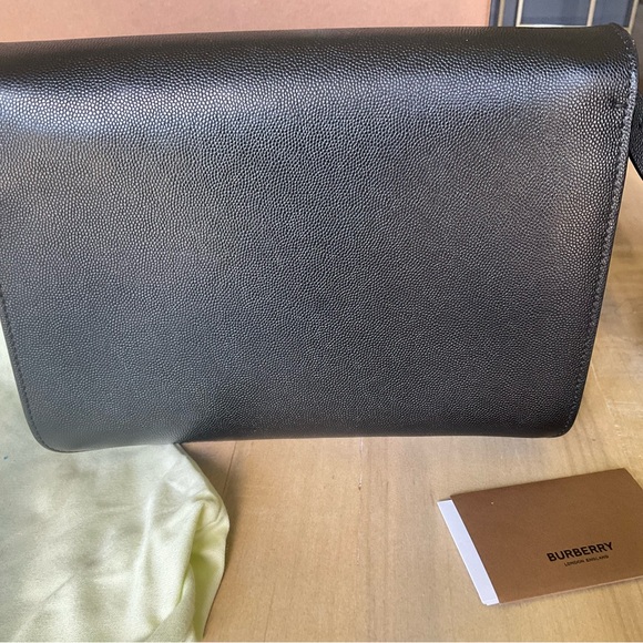 Burberry Medium TB Bag – Black Grained Leather with Gold Hardware - Picture 4 of 15